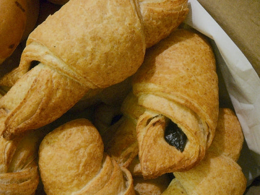 Croissant házi szilvalekvárral - teljes kiőrlésű
